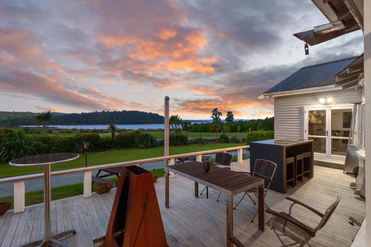 Lake Brunner Eco Lodge Moana ภายนอก รูปภาพ